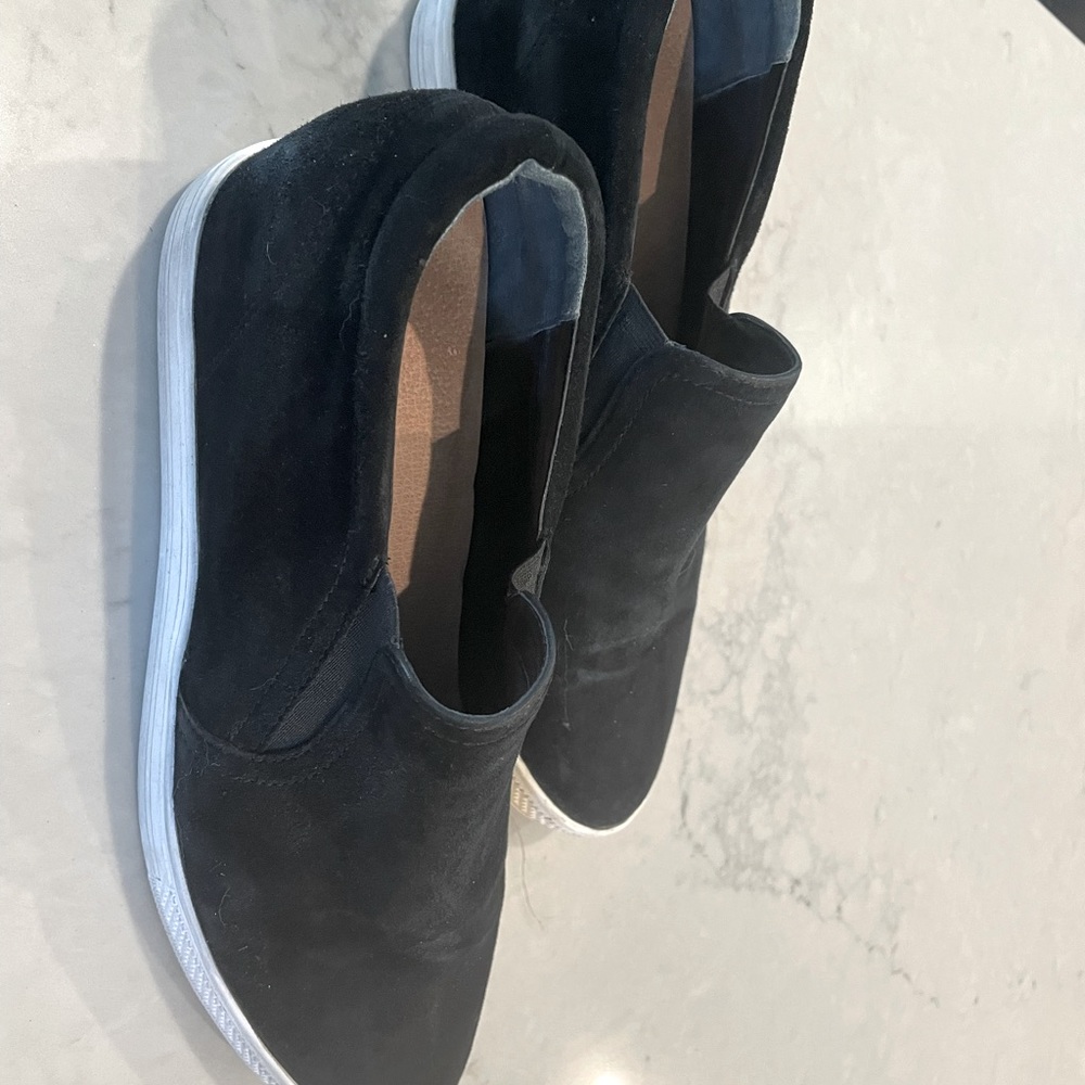 Wedge slip on sneaker